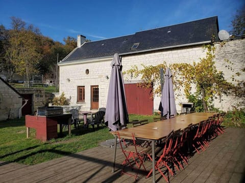 Gîte-Pic-Epeiche-terrasse-bâtiment-Annexe