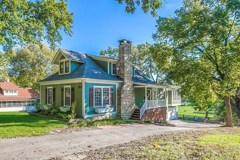 Hi! Thanks for viewing my home! Please let me know if you have any questions. 
