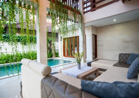 Hidden Villa Seminyak, 4bedrooms, 4bath,