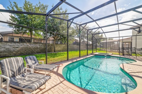 Private Pool and spa enjoy after a day at the parks or spend the day relaxing