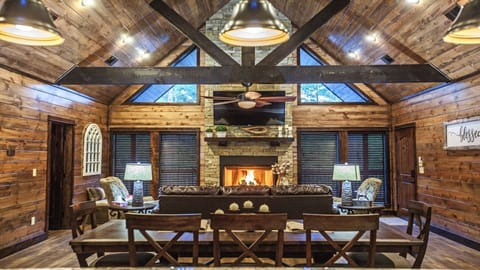 Great Room, Wood Burning Fireplace, TV,  and High-End Amenities 