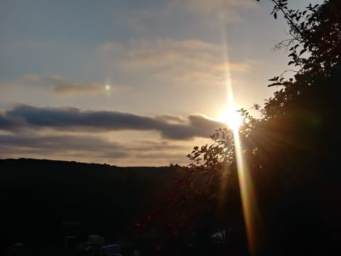 Private secluded Hideaway above the lights Villa in Fallbrook