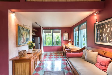 Sitting Area in the room