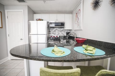 Kitchenette Alternate View