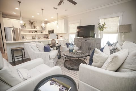 Magnolia Cottages by the Sea - Sweet 17