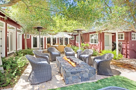 Courtyard / Firepit