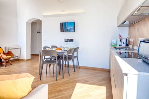 Kitchen, Living Room