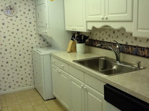 Updated sink and faucet !! Convenient washer/dryer.