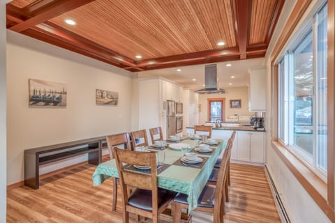 Floor 2 Dining Area with Kitchen