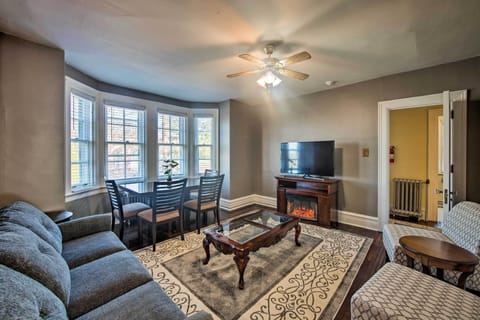 Reading Vacation Rental | 2BR | 1BA | 850 Sq Ft | Stairs Required