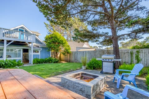 Fire Pit and BBQ in the backyard
