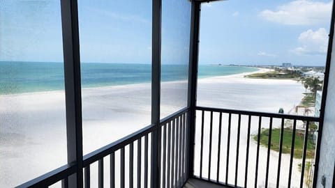 Living Room Lanai View