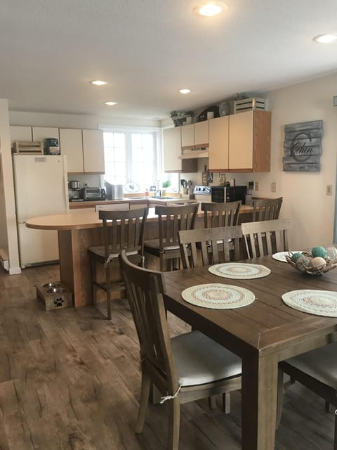 Dining area with seating for 10