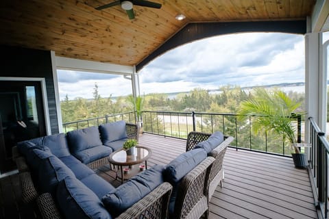 Upper Patio with View