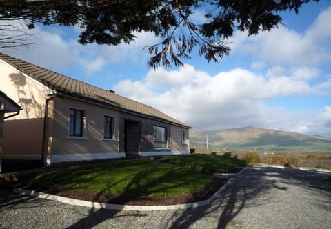 Dingle Bay View Holiday Home, Dingle, Kerry, Ireland