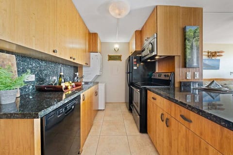 Island Sands 210 kitchen1