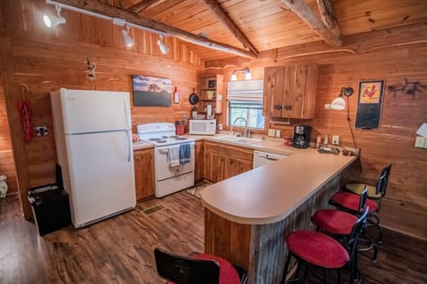 Updated kitchen with all new appliances