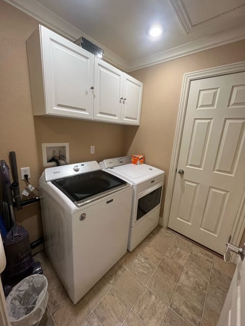 Shared laundry room that guests are welcome to use
