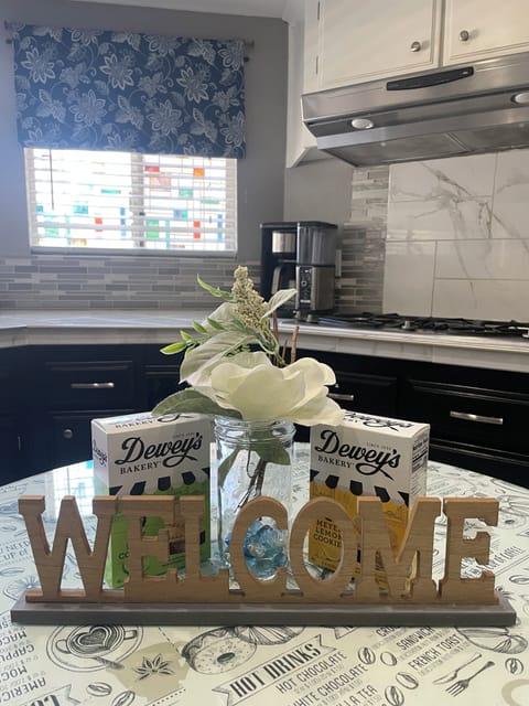 Full Kitchen with Breakfast Bar