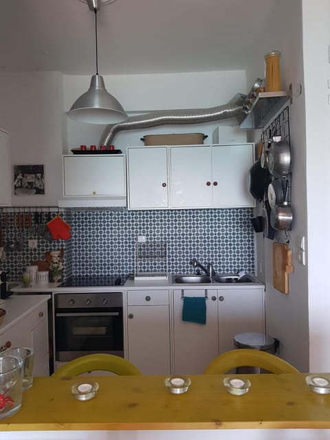 Full equipped kitchen