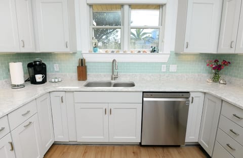 Entire kitchen upgraded in 2022. New cabinets and countertops.