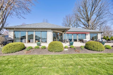 views of the lake from everywhere with sunshine or shade