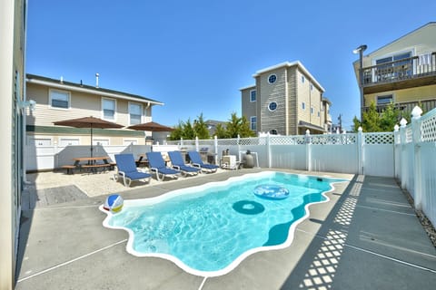 HEATED in-ground swimming pool, in case you get tired of the ocean