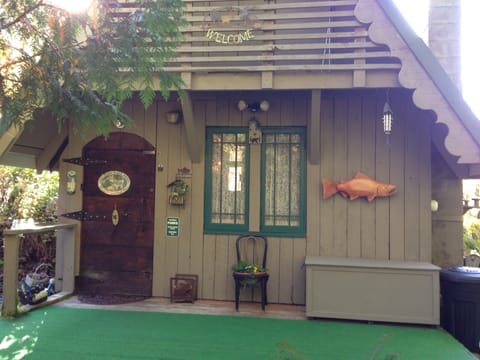 Front of cabin Private.