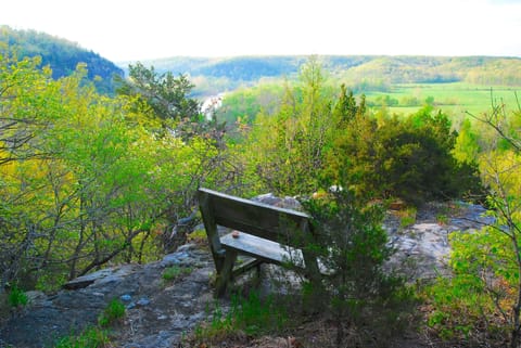 The rock point at Indian house bluff