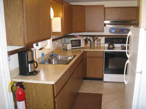 Fully equipped kitchen