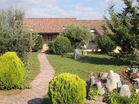 Bungalow  Appartament for 4 -5  persons