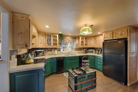 Completely equipped kitchen.