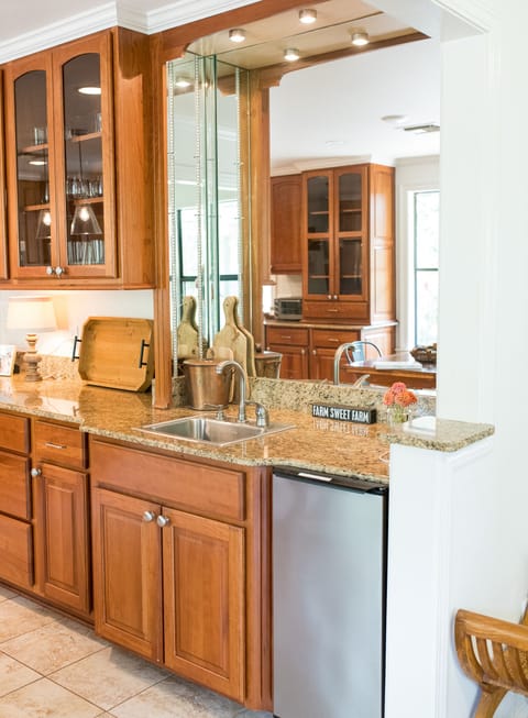 Bar with ice machine.