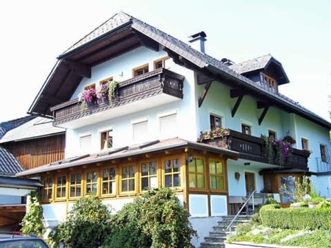 Minabauer - Apartment 1 Farm Stay in Altmünster