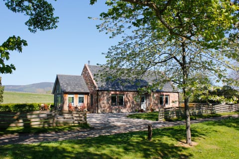 Front view of Cottage