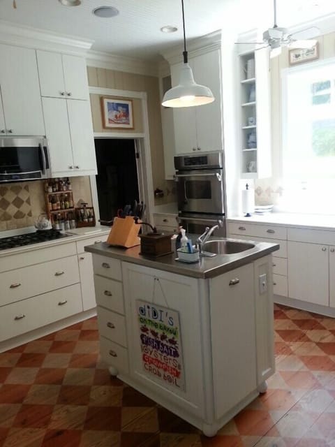 Kitchen Island