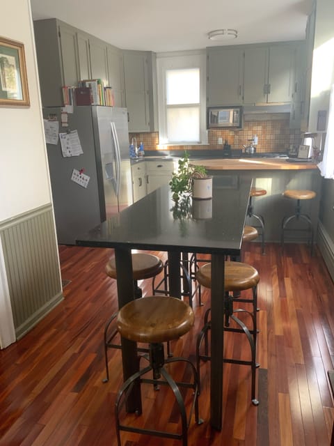 Guests love to congregate in this huge kitchen!  Let the cooks create TOGETHER