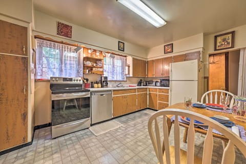 Kitchen | Fully Equipped | Cooking Basics