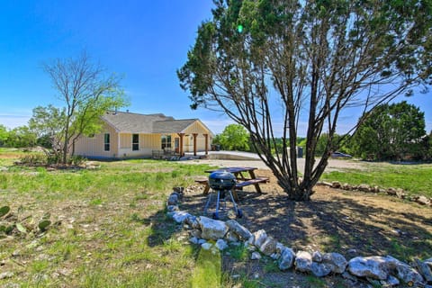 Boerne Vacation Rental | 2BR | 2BA | 1,200 Sq Ft | Step-Free Access