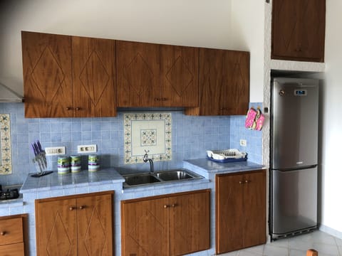 First floor: living-dining room