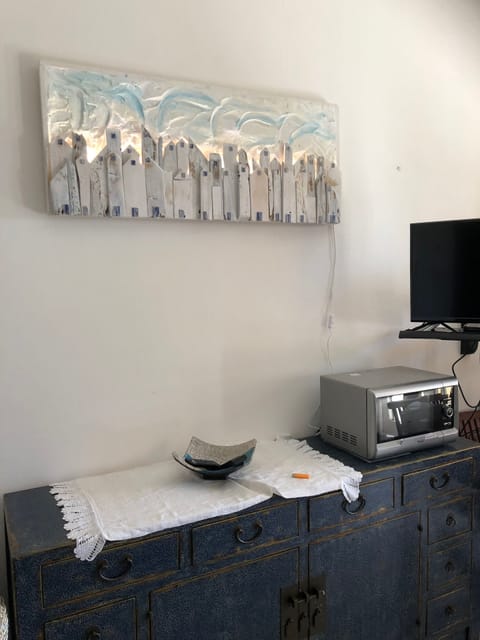 First floor: living-dining room