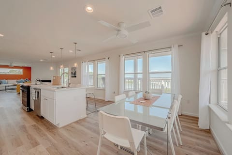 Gather Around and Share the Flavor