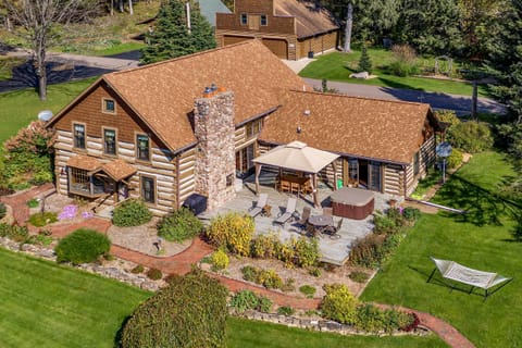 White Lake Vacation Rental | 3BR | 2BA | 3,000 Sq Ft | Stairs Required