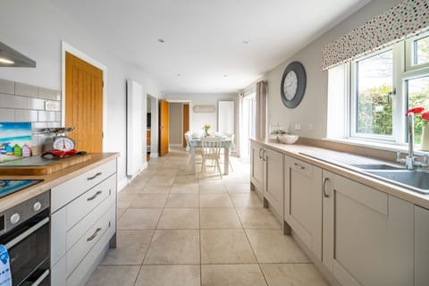 Ground floor: The well-equipped kitchen