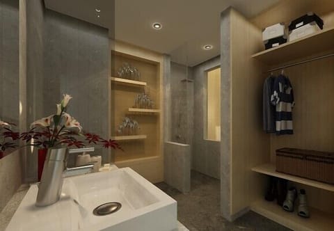 DeluxePoolAccess-Tonys Villas and Resort