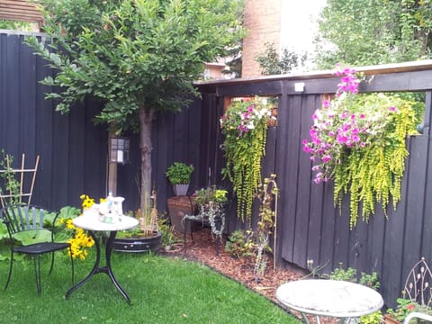 Private courtyard entrance to lower suite