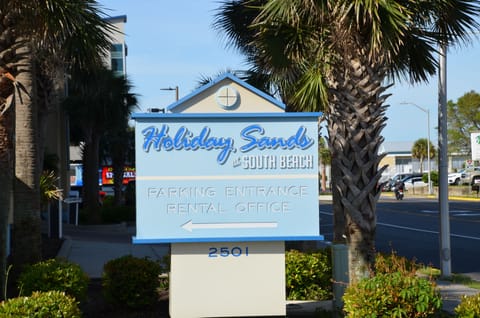 Condo Entrance Sign