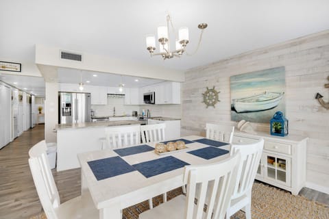 Dining table seats 6