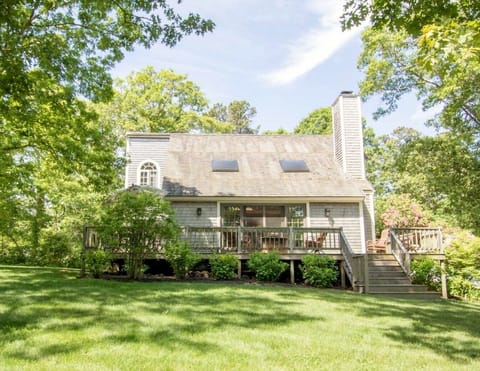 Ellen's Oak Bluffs Hideaway