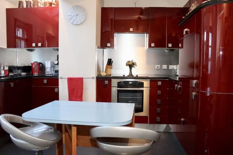 Exceptionally well equipped kitchen, pantry  and breakfast area.